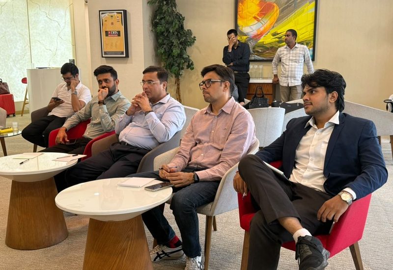 Founders networking at a cohort session